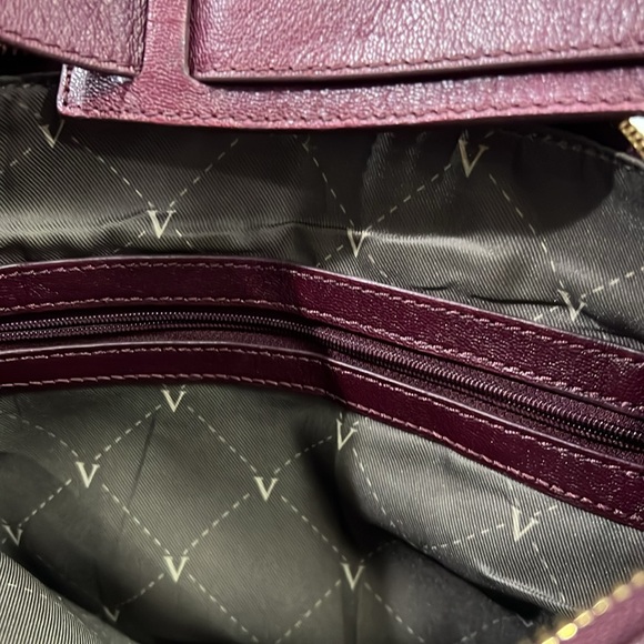 Vince Camuto New York Handbag, 100% Leather, burgundy color, - Picture 15 of 16